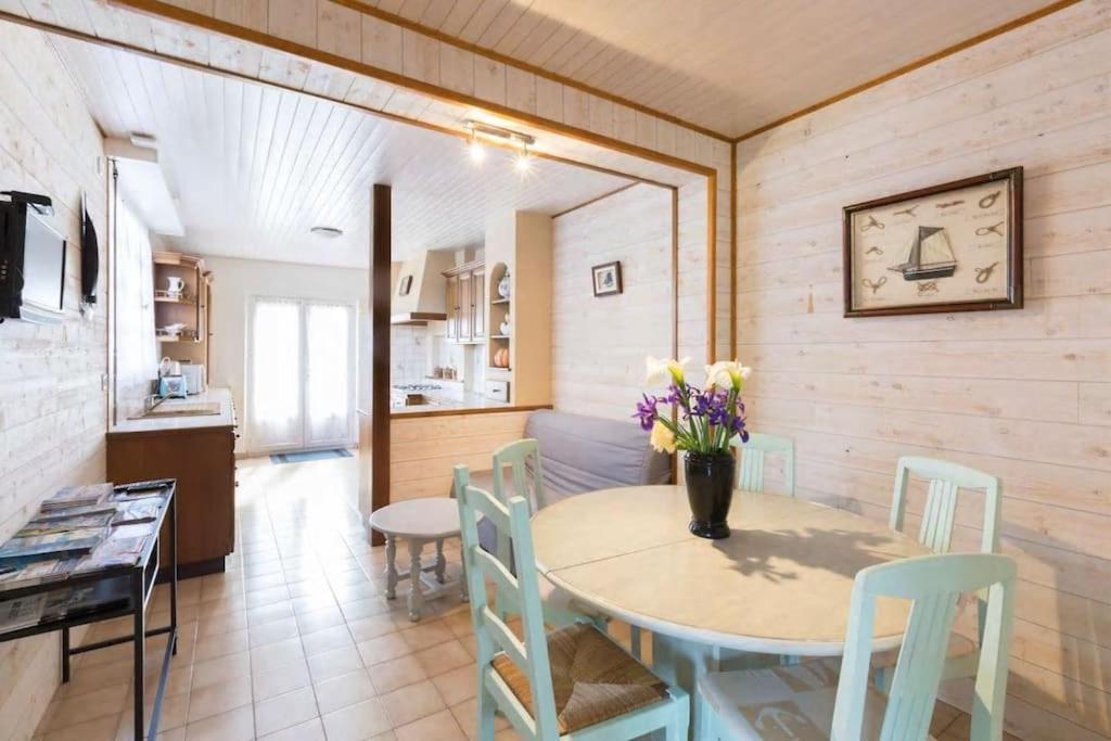 St Malo Maison Avec Jardin Proche Gare Plage Intramuros Chien Admis Parking Gratuit Saint-Malo Exteriér fotografie